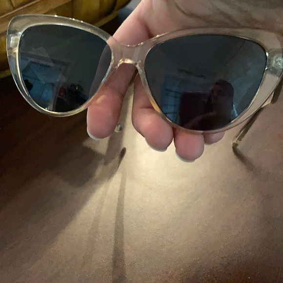 Prive Revaux “Oh Darling” sunglasses - Picture 9 of 10